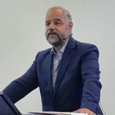 Prof. Mario Fischer